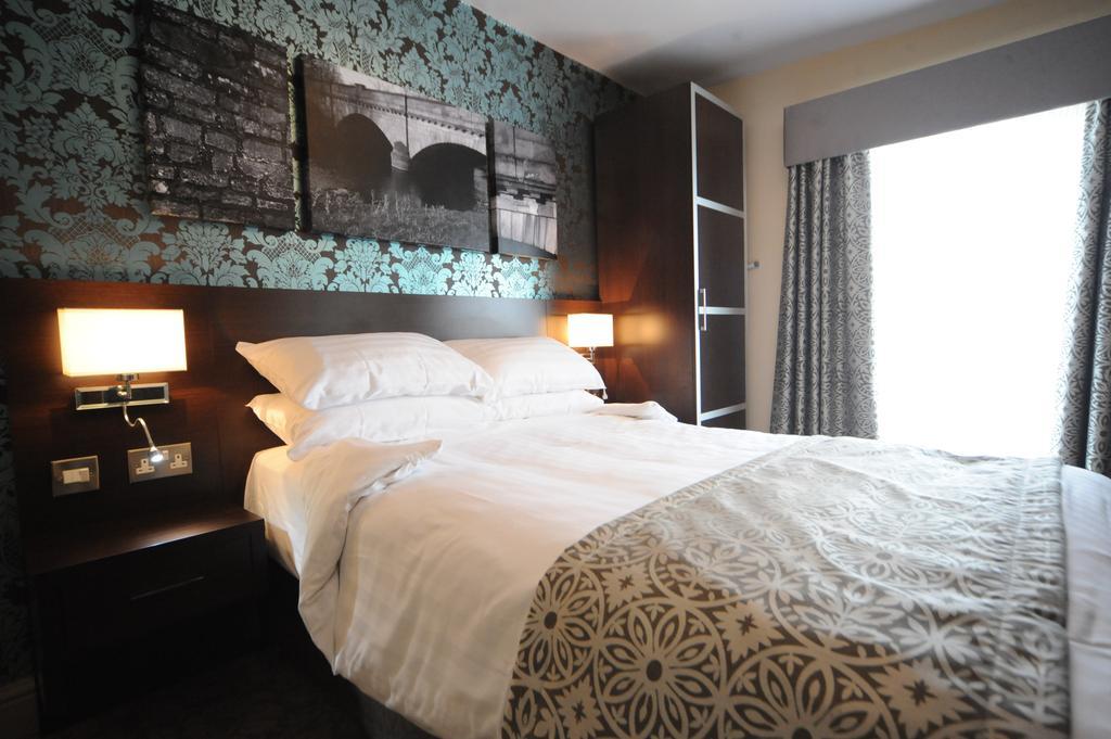The Bull Hotel Стоуни Стратфорд Номер фото
