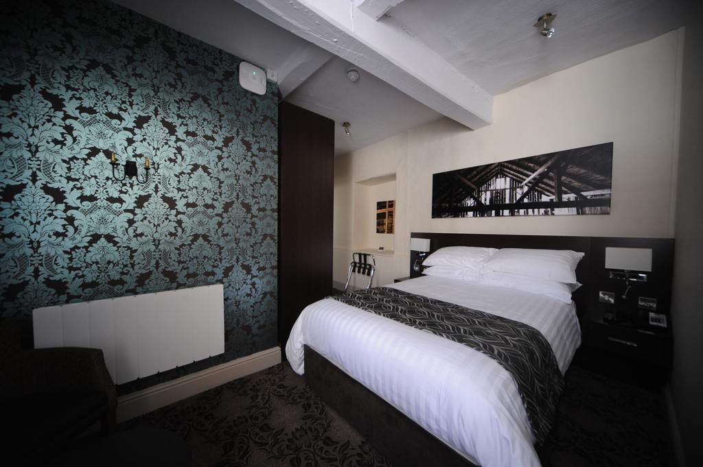 The Bull Hotel Стоуни Стратфорд Номер фото